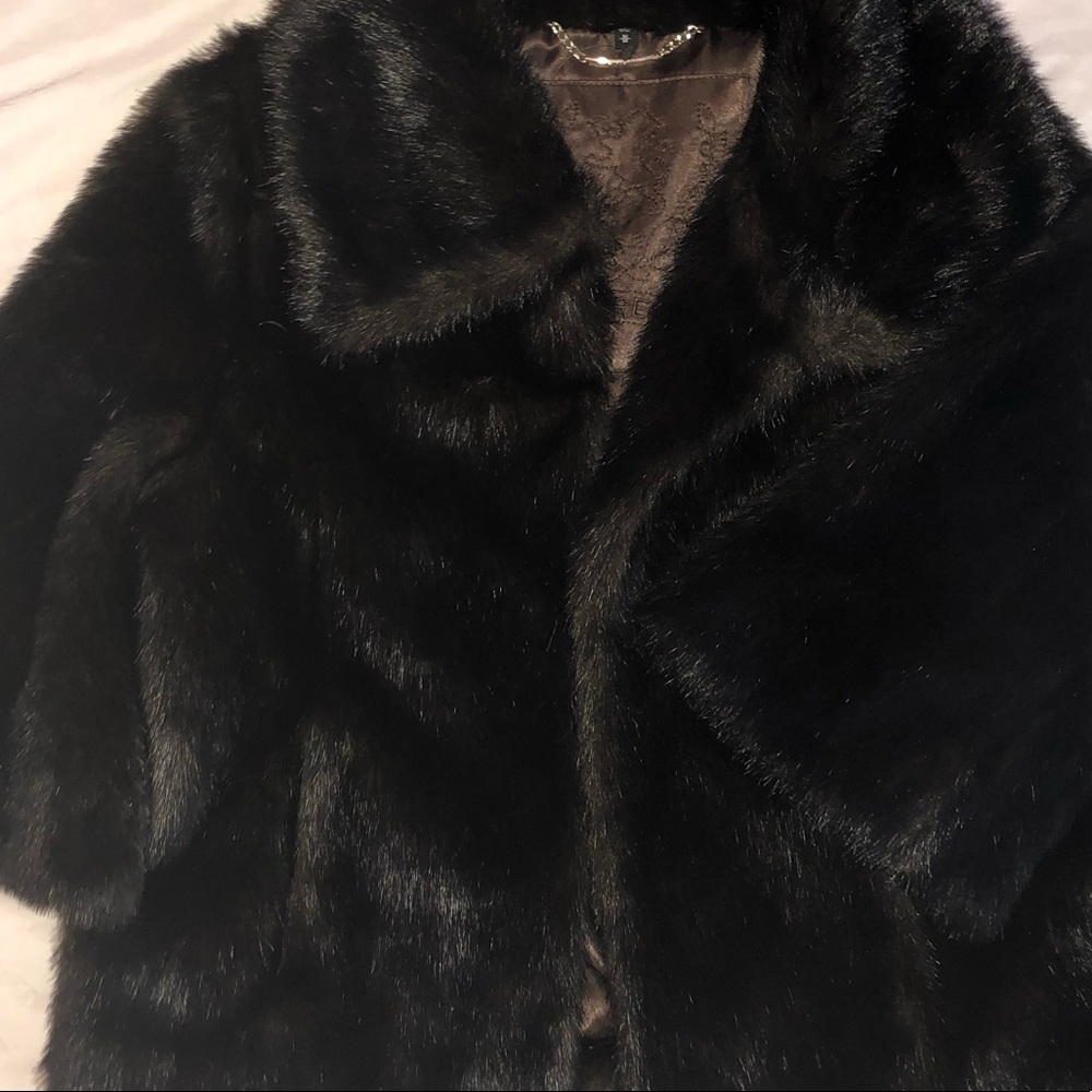 CROPPED EXPRESS FAUX FUR JACKET 🧥🖤